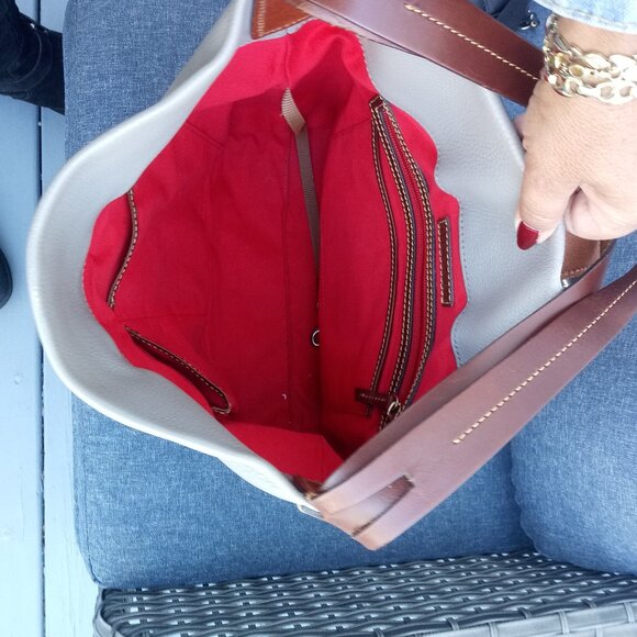 READ Dooney & Bourke Logo Lock Hobo Satchel Shoulder Bag Leather Purse - Picture 2 of 6